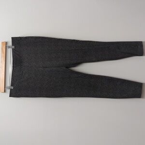 Old Navy black tiny dots large legging